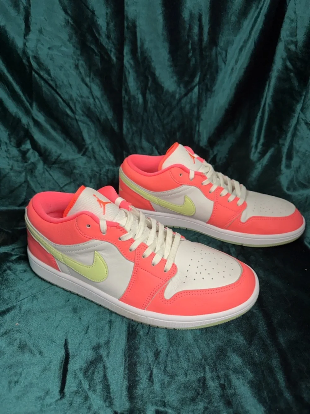2023 Air Jordan 1 Low SE ‘Lava Glow’ - Picture 4 of 6
